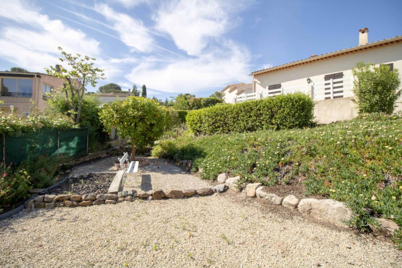 Large Spacious House In Fréjus Eksteriør bilde